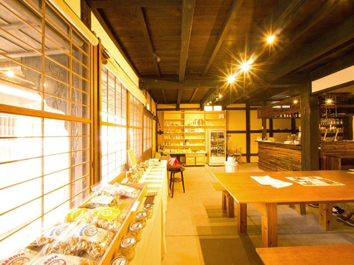 Hostel & Tatami Bar Uchikobare -内子晴れ- Exterior photo