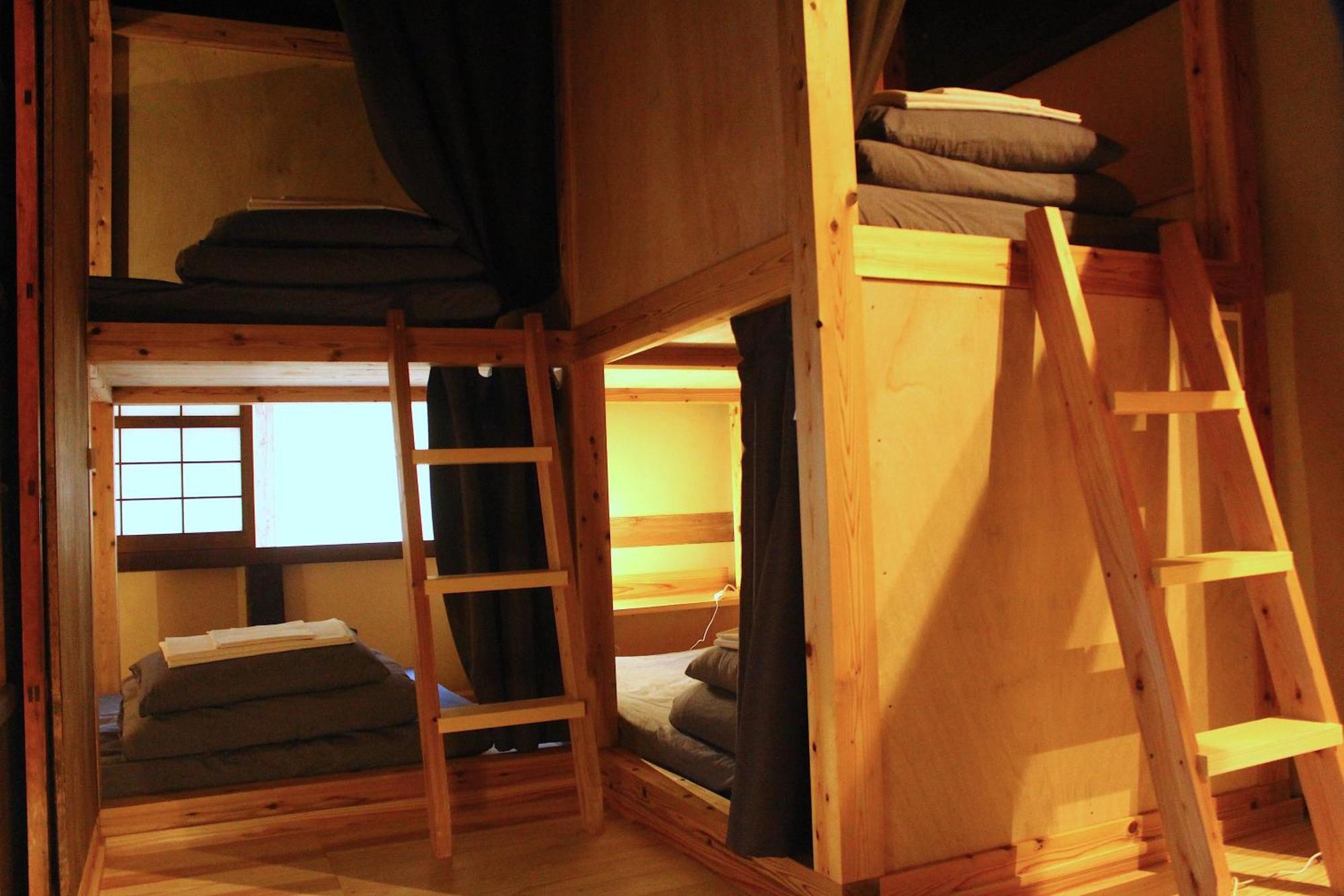 Hostel & Tatami Bar Uchikobare -内子晴れ- Exterior photo